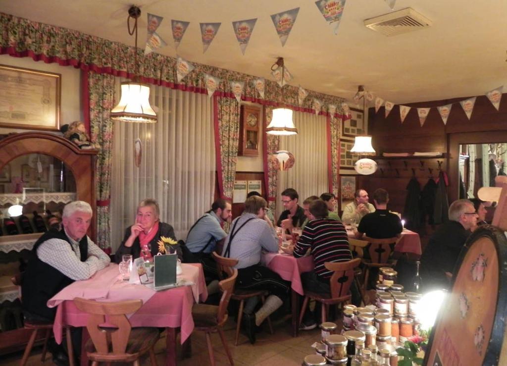 Gasthof Gruener Baum Kirchberg am Wechsel Esterno foto